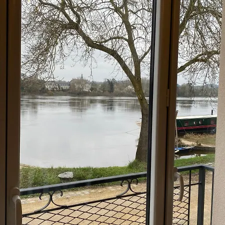 Dom wakacyjny Maison Du Pecheur , Situee Sur Les Bords De La Loire Dans Un Lieu Calme Et Paisible. *