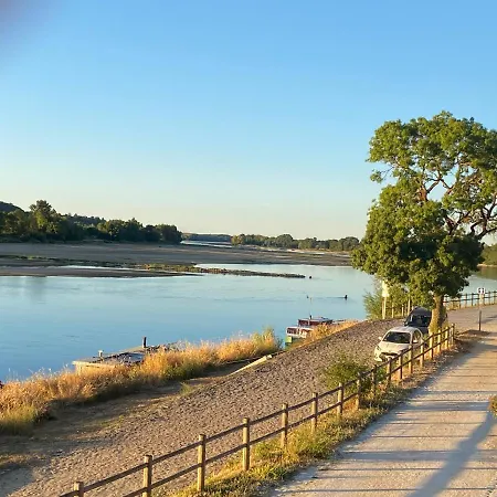 Maison Du Pecheur , Situee Sur Les Bords De La Loire Dans Un Lieu Calme Et Paisible. Dom wakacyjny *